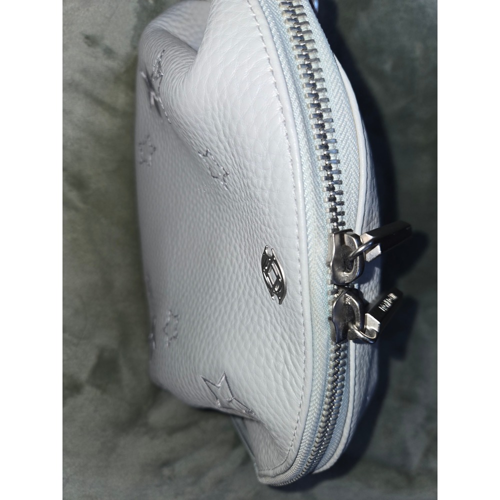 Dagne Dover Mila Toiletry Organizer Light Blue Pebbled Leather Embroidered Stars - Picture 4 of 6